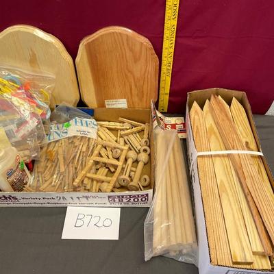 Wood craft assortment