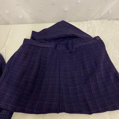 SAG HARBOR - CLASSIC WOMENâ€™S PANT SUIT - SIZE 16