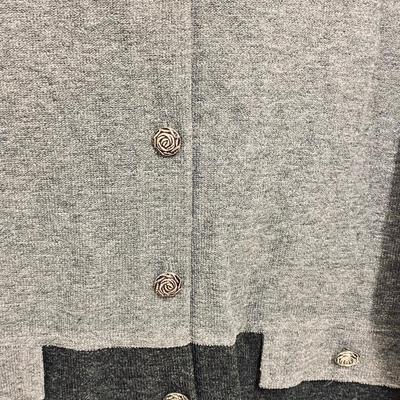 NWT - CATHY DANIELS - WOMENâ€™S TOP - SIZE MEDIUM