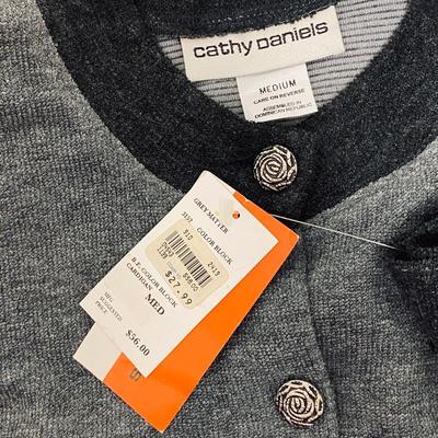 NWT - CATHY DANIELS - WOMENâ€™S TOP - SIZE MEDIUM