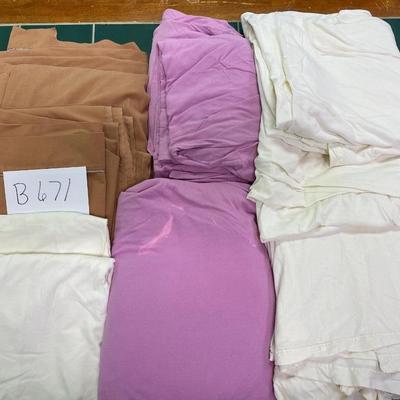 Sheets/2 pillow cases