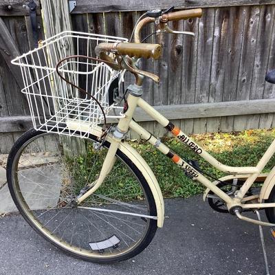 G1261 Vintage 3-Speed 'All Pro' Bicycle with Foot Pump & Helmet