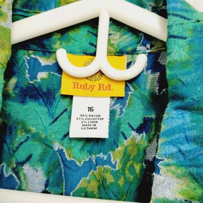 RUBY RD.- WOMEN'S LIGHT JACKET- SIZE 16