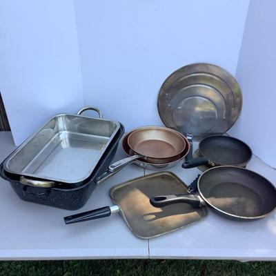 G1279 Pans & Roasters Cooking Lot