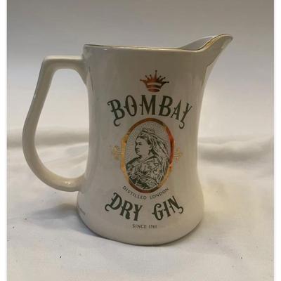 BOMBAY GIN PITCHER BY DUNCAN FOX STAFFORDSHIRE POTTERY RARE. Made In England. No Chips. 6â€ tall. Stamped on bottom and back.