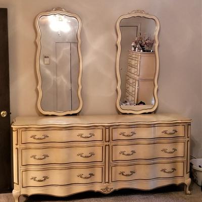 Lot #78  Vintage French Provincial Style Dresser with two Mirrors.
