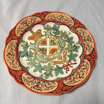 WEDGWOOD CONCORDIA SALUS MONTREAL COAT OF ARMS PLATE