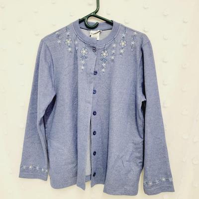 BONWORTH  WOMENS BUTTON UP FLOWER SWEATER SIZE M