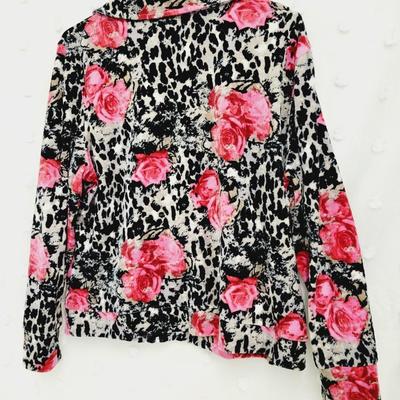 A BRAND WOMENS ROSES ZIP UP SWEATER SIZE PETITE XL