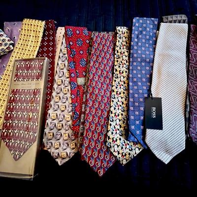 LOT 177  GROUP OF MEN'S SILK TIES BETTER DEPARTMENT STORE BRANDS