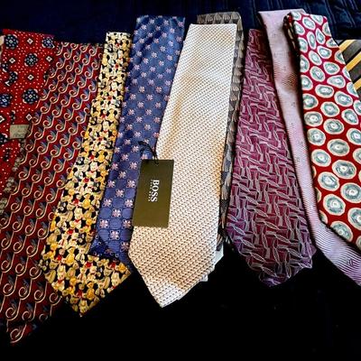 LOT 177  GROUP OF MEN'S SILK TIES BETTER DEPARTMENT STORE BRANDS