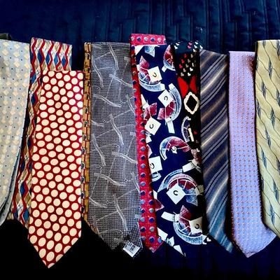 LOT 178  GROUP OF MENS SILK TIES BETTER BRANDS