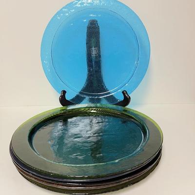 LOT 184  CLARA LUCIA GOMEZ ART GLASS PLATES COLOMBIA