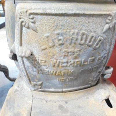 Antique Cast Iron Logwood Stove #124 Wehrle Co.