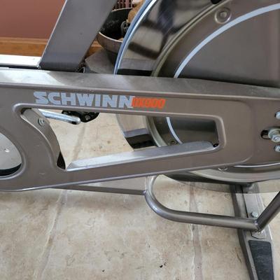 Schwinn DX900 Eexercis Bike