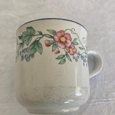 Ranmaru Stoneware Floral Dishes with Gibson Bowls  (K-RH)