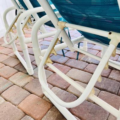 Pair of Outdoor Chaise Lounge Chairs with Cushions   (L-JM)
