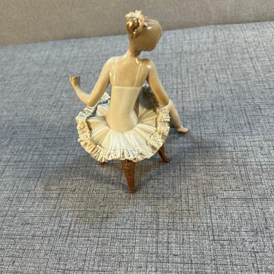 LLADRO Ballerina with Chipped Fingers