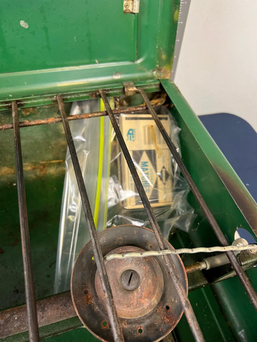 3 Burner Coleman Stove 426B