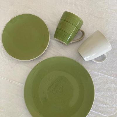 Sunnyvale Green Stoneware Dish Set  (K-RH)
