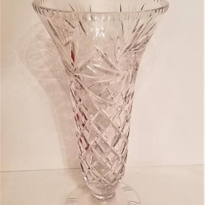 Lot #109  Beautiful Vintage Crystal Trumpet Vase