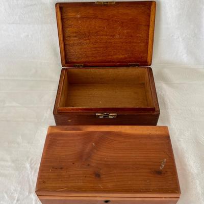 Wood Carved Bookends with Two Wood Boxes  (D-JM)