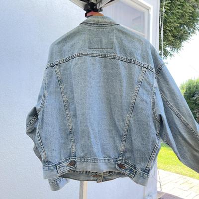 LOT 193  VINTAGE BLOUSY LEVI JACKET FULL SLEEVES NARROW WAISTBAND
