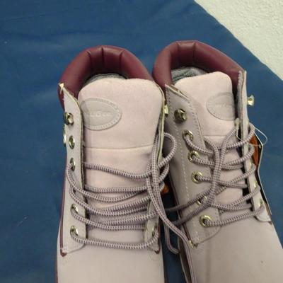 LOT 20. LUGZ BOOTS