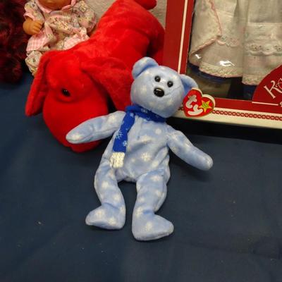 LOT 25. DOLLS AND LARGE TY PLUSH TOYS