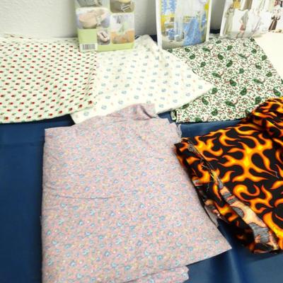LOT 27. SEWING GEAR, PATTERNS AND MATERIAL