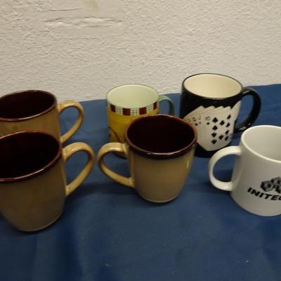 LOT 28. COFFEE MUG COLLECTION