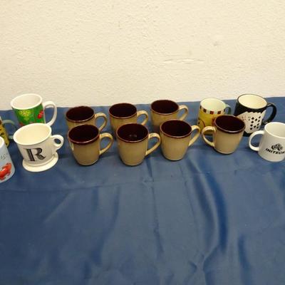 LOT 28. COFFEE MUG COLLECTION