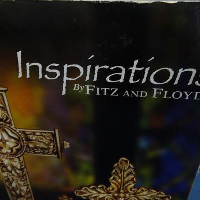 LOT 31. FITZ AND FLOYD THREE CROSS SET