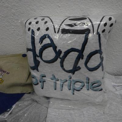 LOT 33. TRIPLET RELATED CLOTHING AND ITEMS
