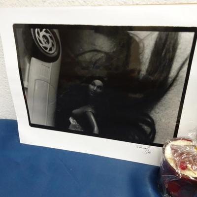 LOT 35. FRAMED PHOT0S, HOME DECOR AND FOREMAN GRILL