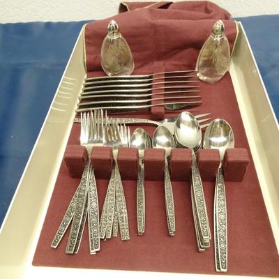 LOT 36. VINTAGE GRANADA ROSE FLATWARE SET