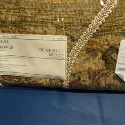 LOT 40. CURTAINS