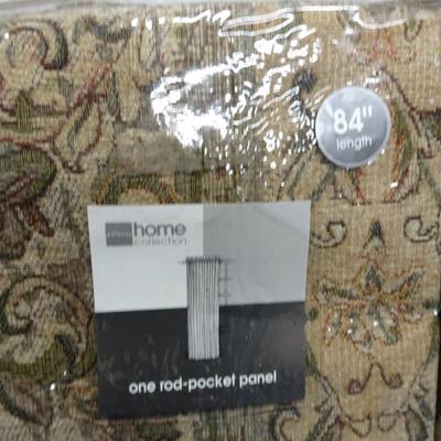 LOT 40. CURTAINS