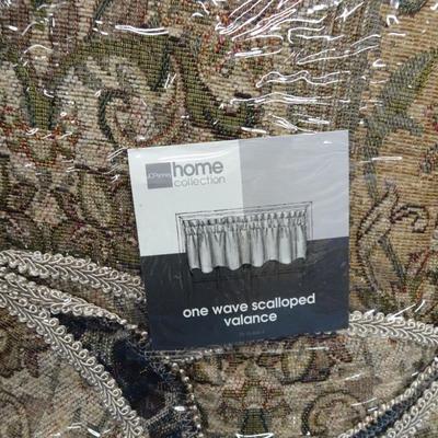 LOT 40. CURTAINS