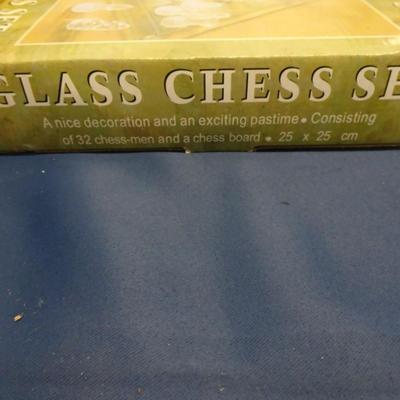 LOT 41. GLASS CHESS SET AND PUZZLES