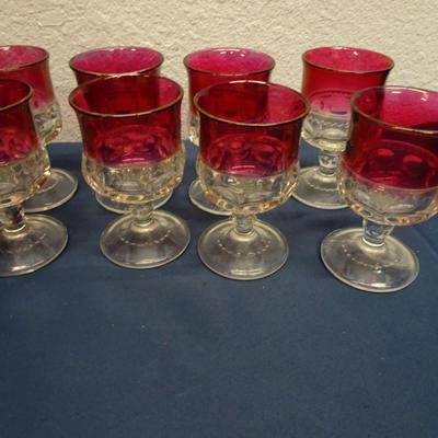 LOT 42. LENOX TEA POT SET AND GLASSES/HOME DECOR