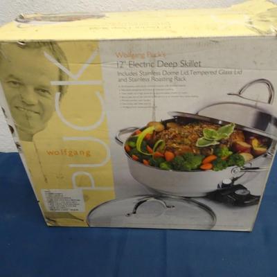 LOT 57 WOLFGANG PUCK'S ELECTRIC SKILLET