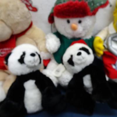 LOT 58. PLUSH TOY COLLECTION