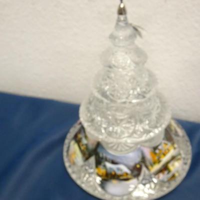 LOT 60. THOMAS KINKADE CRYSTAL REFLECTIONS HOLIDAY TREE