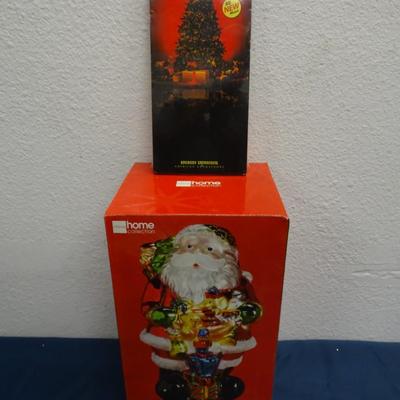 LOT 62. HOLIDAY DECOR