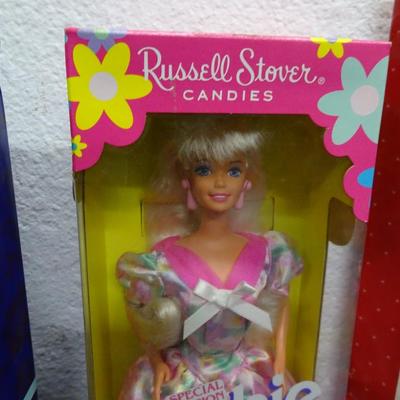 LOT 64. BARBIE DOLLS