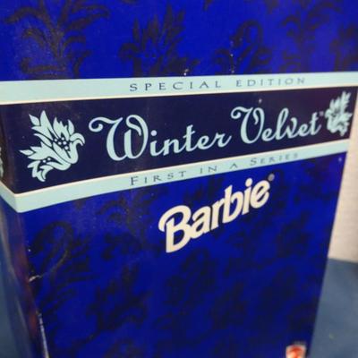LOT 64. BARBIE DOLLS