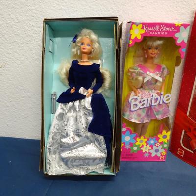 LOT 64. BARBIE DOLLS