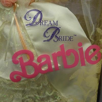 LOT 81. BARBIE DOLLS