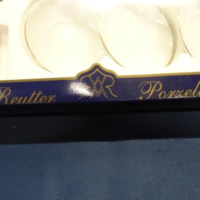 LOT 82. HUMMEL TOY TEA SET